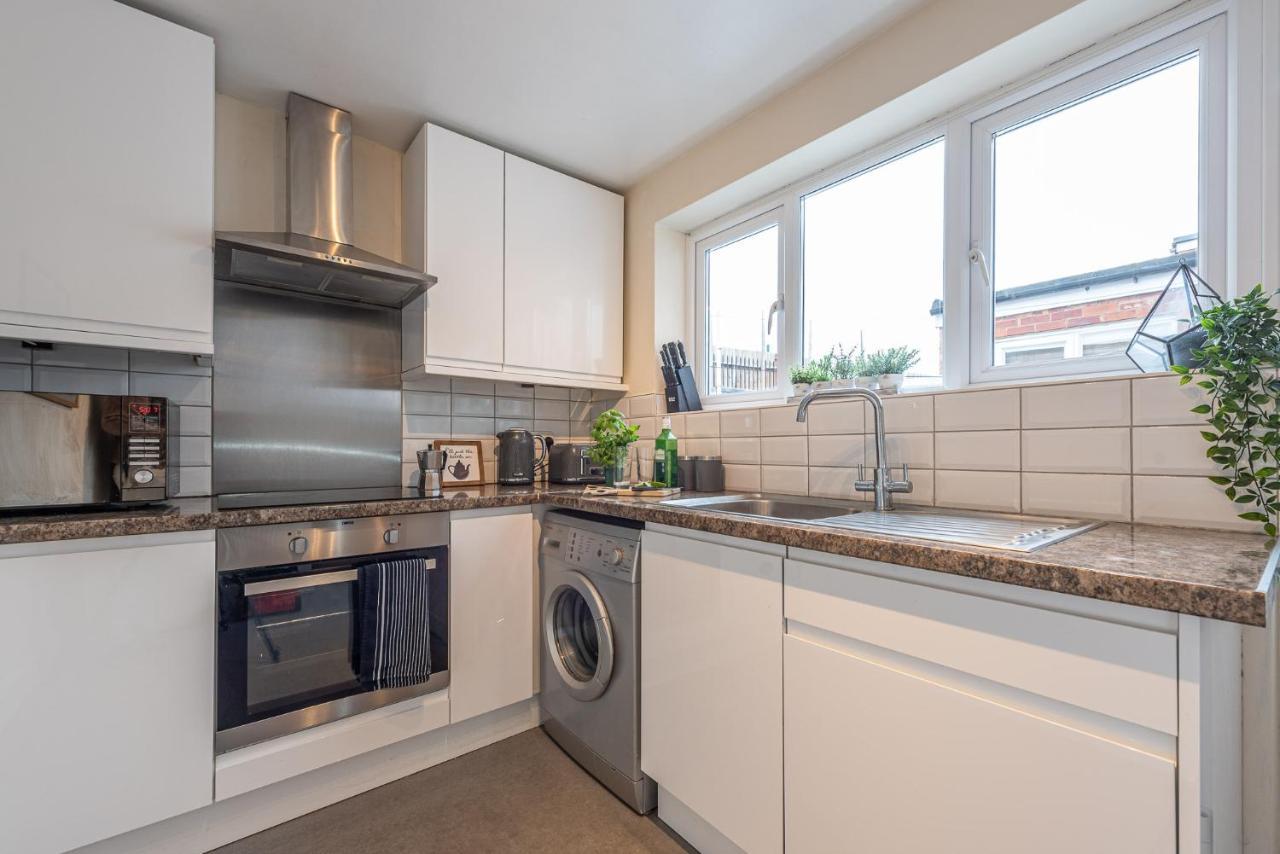 Apartment Centre Cozy 3-bedroom Chester